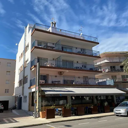 Aquarium 42 Big Terrace 50 M2 Roses
